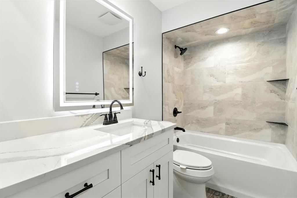 Bathroom, Interior, Recessed Lighting