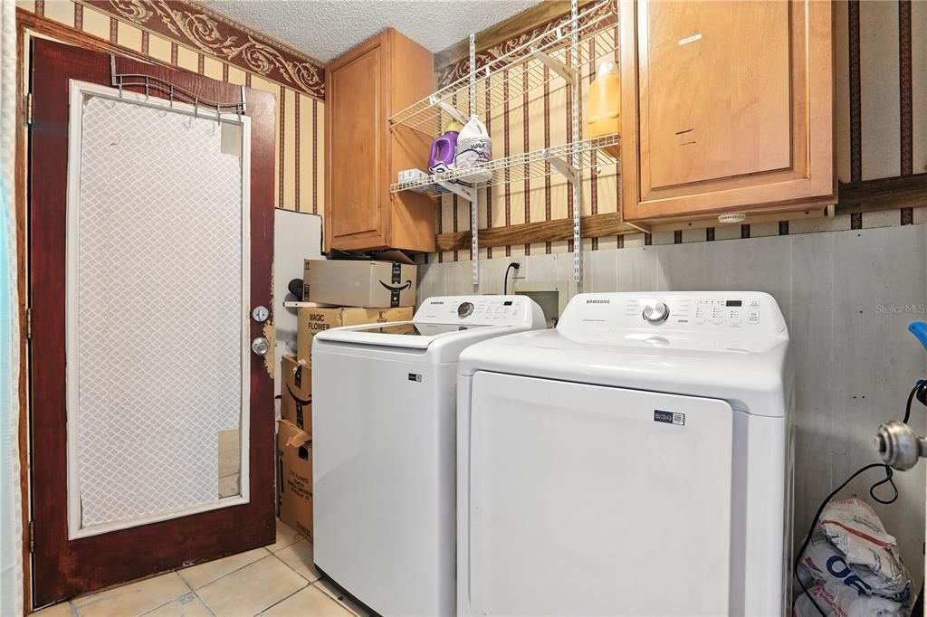 Interior, Washer