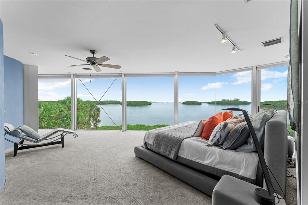 Bedroom, Interior, Water