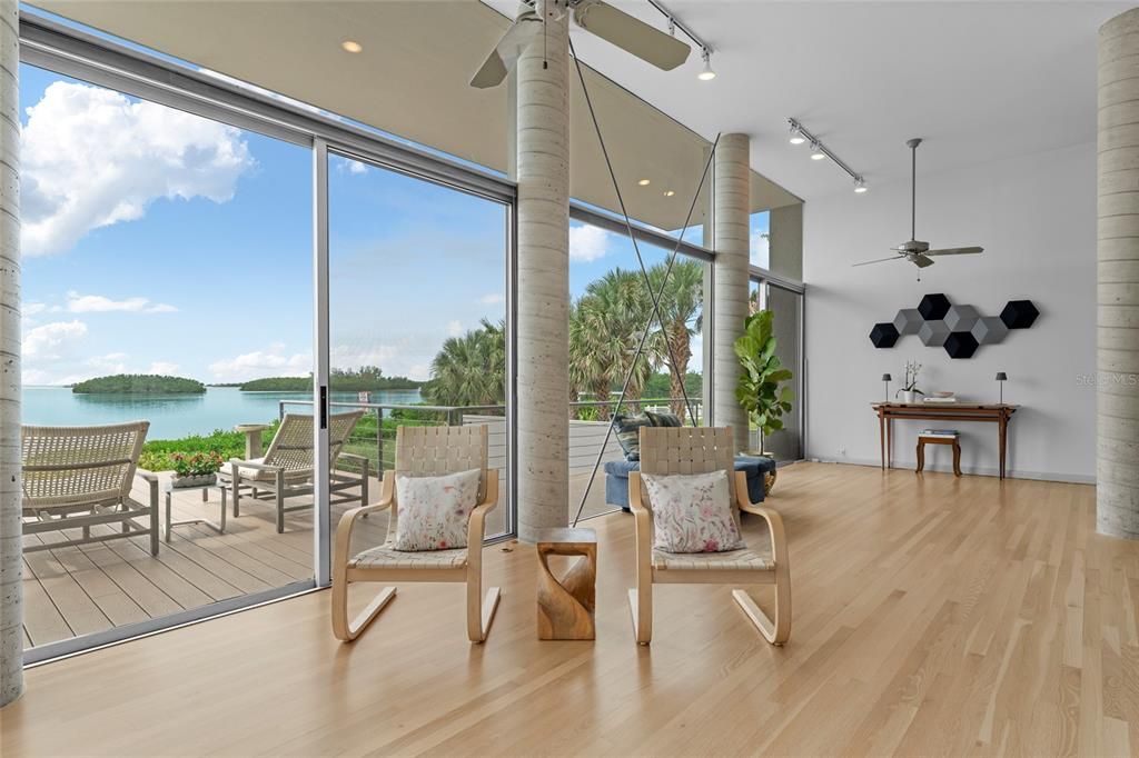 Interior, Recessed Lighting, Water, Wood Texture Flooring