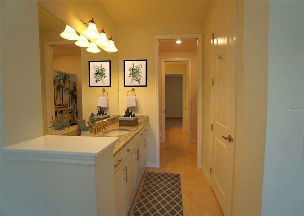 Bathroom, Dual Sink Vanities, Interior, Recessed Lighting