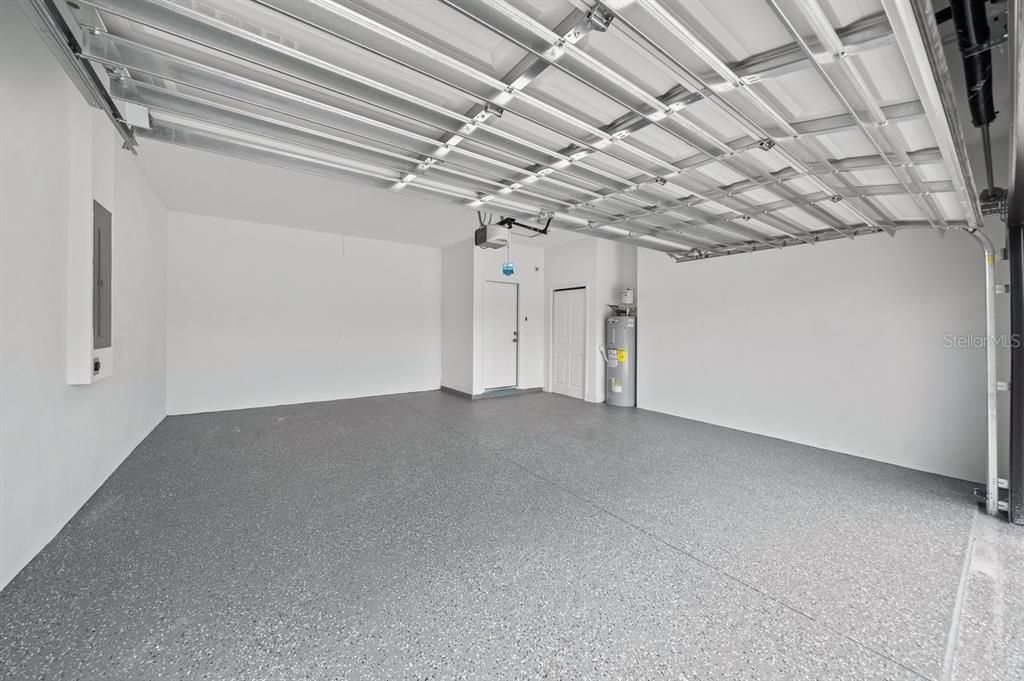 Garage, Interior
