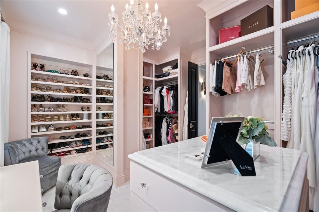 Chandelier, Interior, Marble, Recessed Lighting, Walk-in Closets