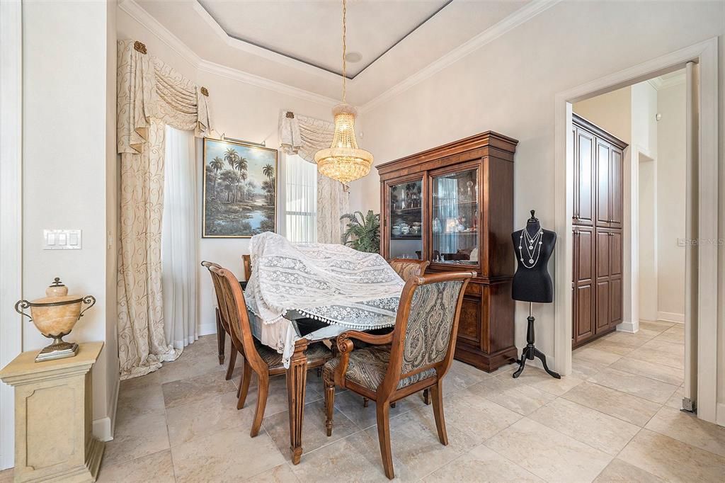 Chandelier, Dining room, Interior