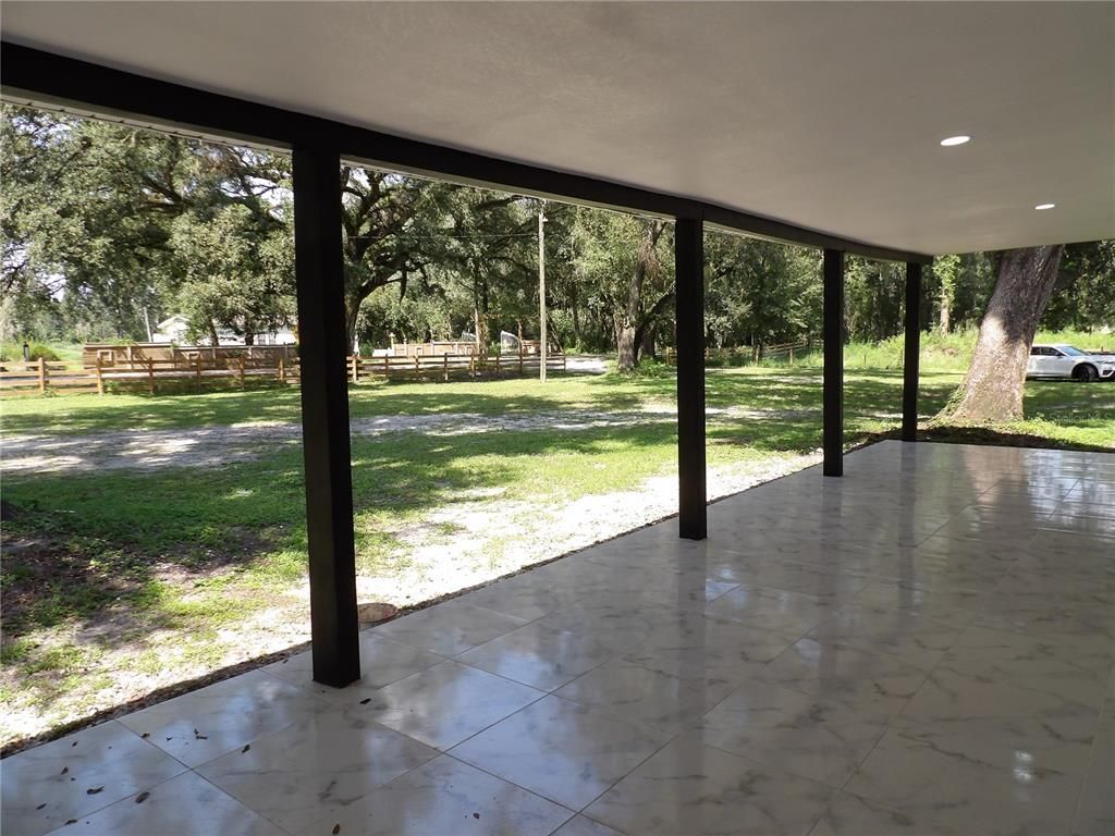 Interior, Marble, Recessed Lighting, Sun Room