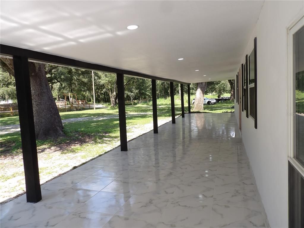 Interior, Marble, Recessed Lighting, Sun Room