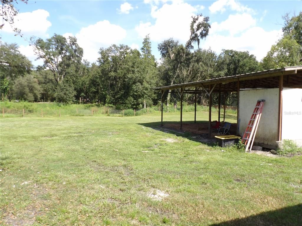 Backyard, Exterior