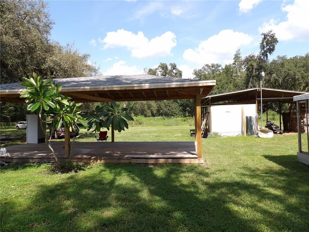 Backyard, Exterior