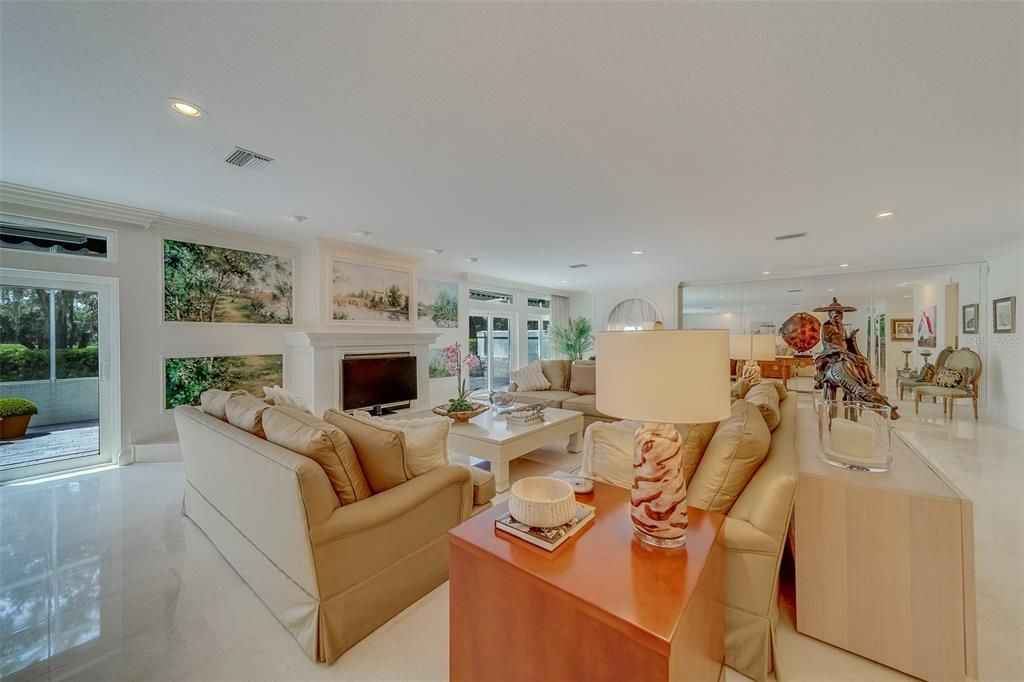 Fireplace, Interior, Living room, Recessed Lighting