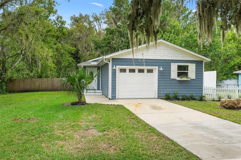 Backyard, Detached Garage, Exterior