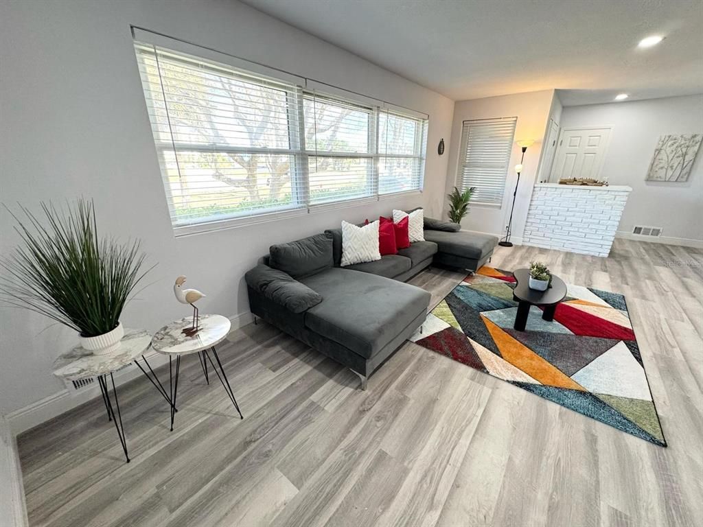Interior, Living room, Recessed Lighting, Wood Texture Flooring