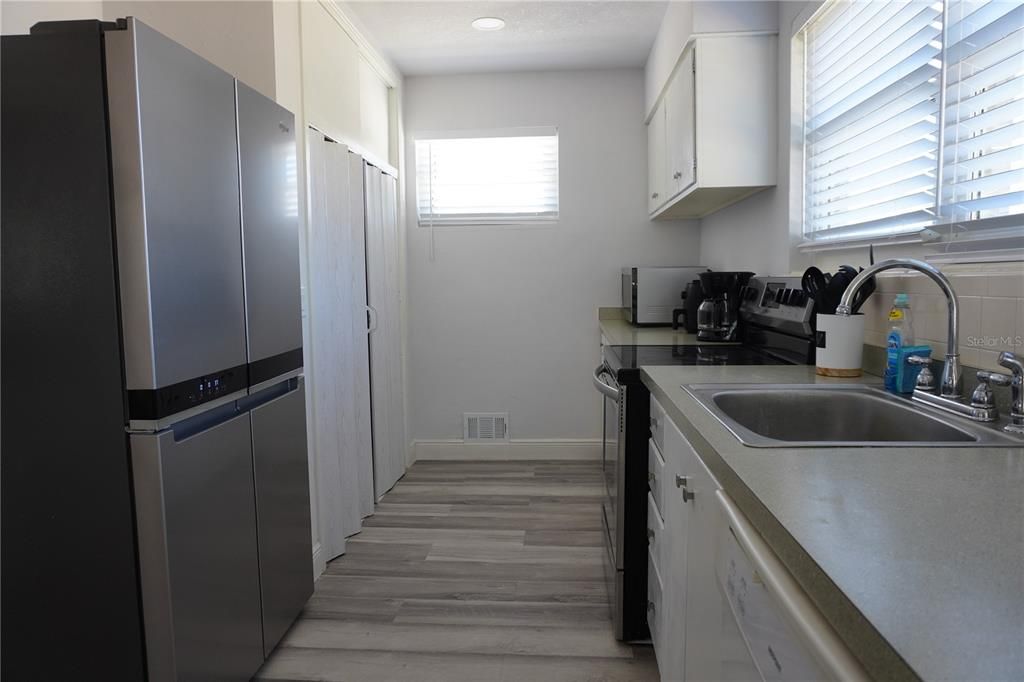 Interior, Kitchen, Recessed Lighting, Wood Texture Flooring