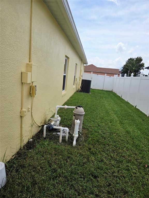 Backyard, Exterior