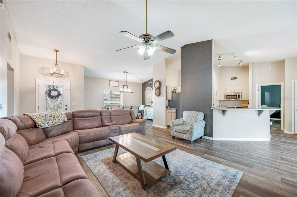 Interior, Kitchen, Living room, Pendant Lights, Wood Texture Flooring