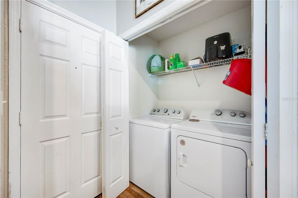 Interior, Utility Closets, Washer, Wood Texture Flooring