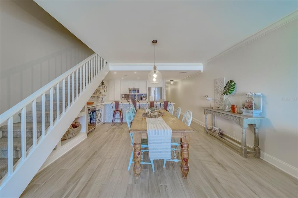 Dining room, Interior, Kitchen, Pendant Lights, Recessed Lighting, Stainless Steel Appliances, Wood Texture Flooring