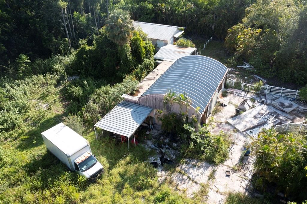 Exterior, Drone