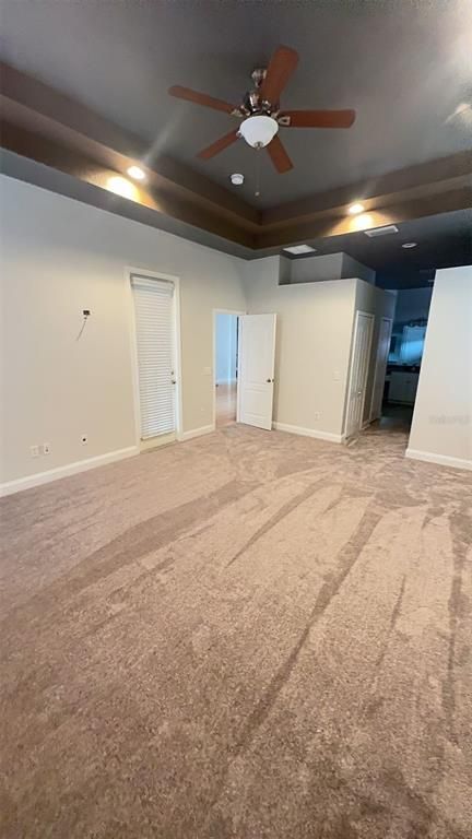 Empty room, Interior, Recessed Lighting