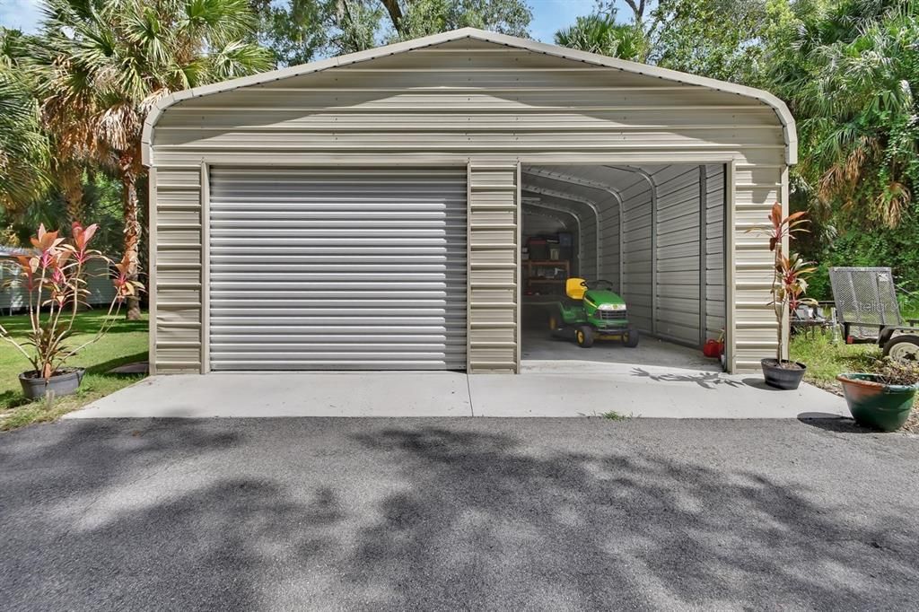 Detached Garage, Exterior