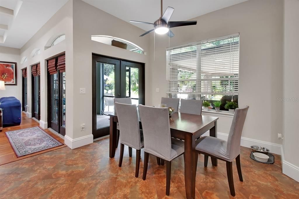 Dining room, Interior