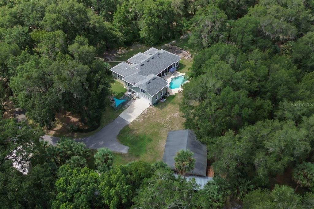 Exterior, Drone