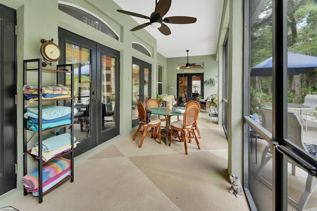 Dining room, Interior