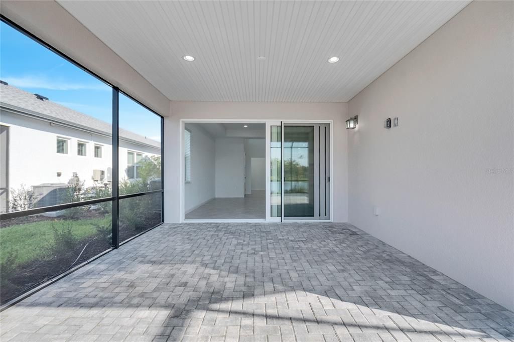 Empty room, Interior, Recessed Lighting, Sun Room