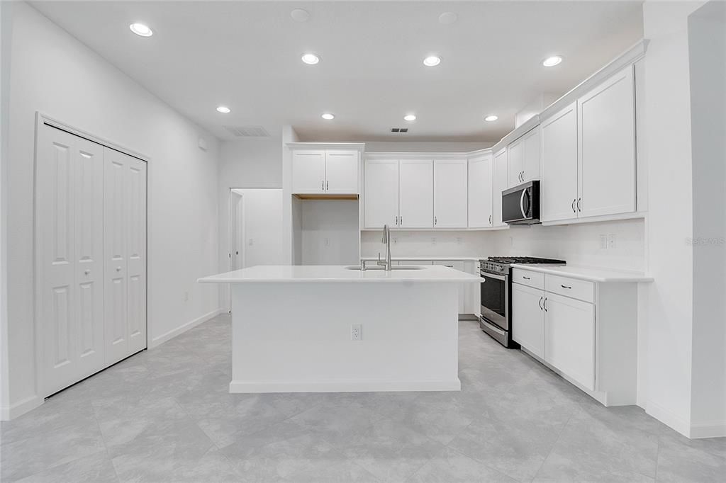 Interior, Kitchen, Recessed Lighting