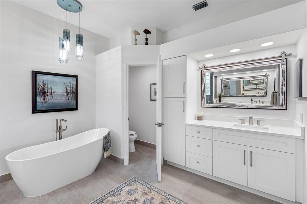 Bathroom, Dual Sink Vanities, Free Standing Baths, Interior, Pendant Lights, Recessed Lighting
