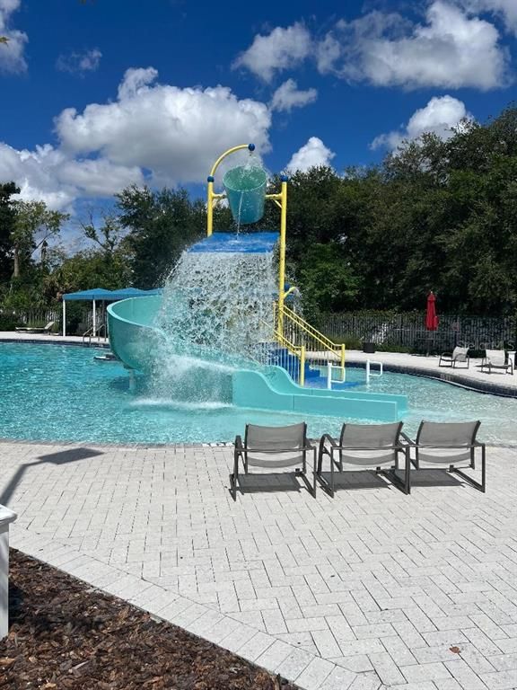 Exterior, Playground, Pool