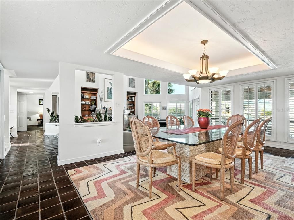 Chandelier, Dining room, Interior