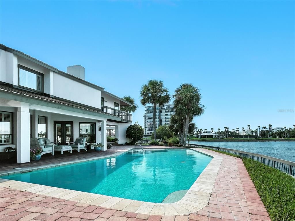 Exterior, Pool, Water