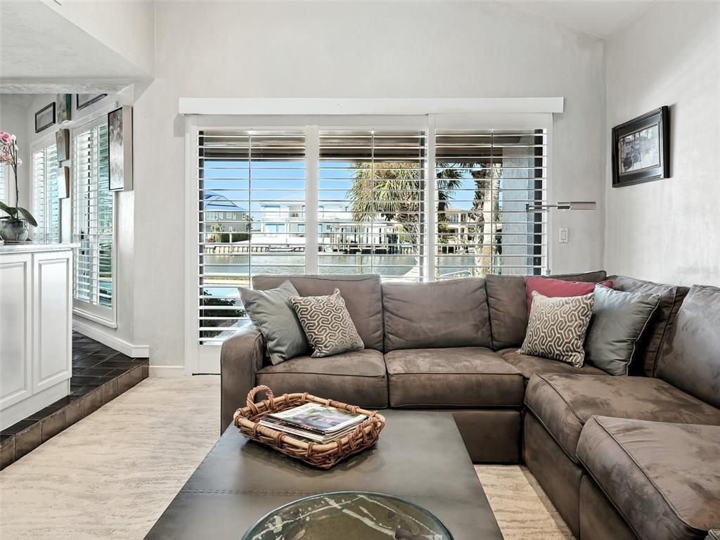 Interior, Living room, Water