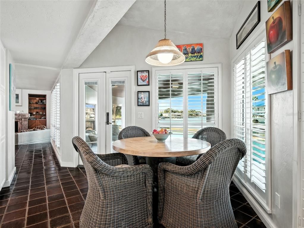 Dining room, Interior, Pendant Lights, Water