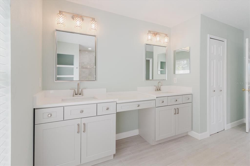 Bathroom, Dual Sink Vanities, Interior