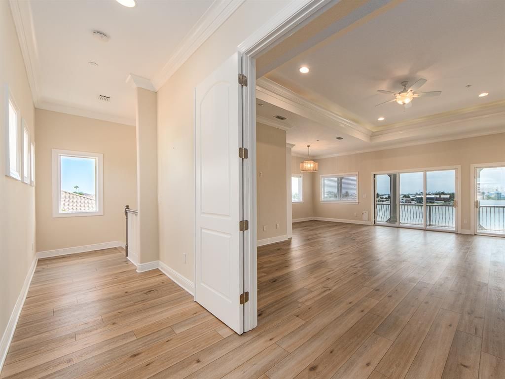 Chandelier, Empty room, Interior, Recessed Lighting, Wood Texture Flooring