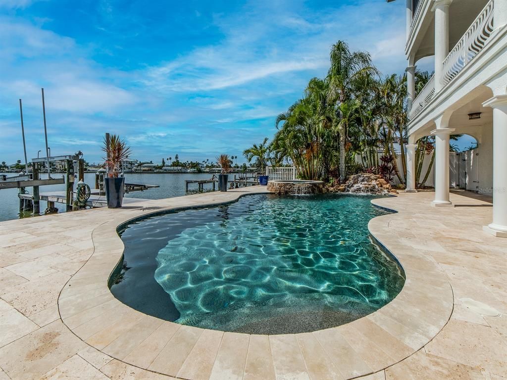 Exterior, Pool, Water