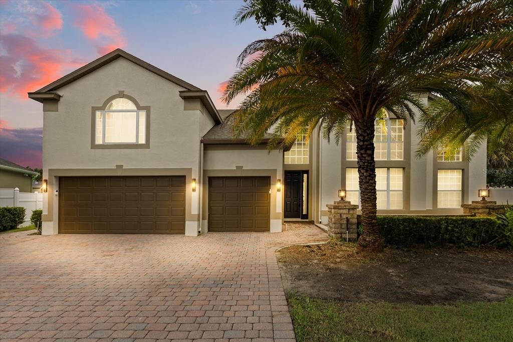 Attached, Exterior, Facade, Mediterranean