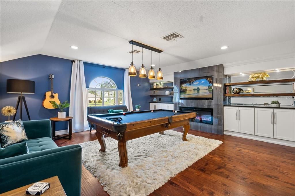 Billiard Table, Game Room, Interior, Pendant Lights, Recessed Lighting, Wood Texture Flooring