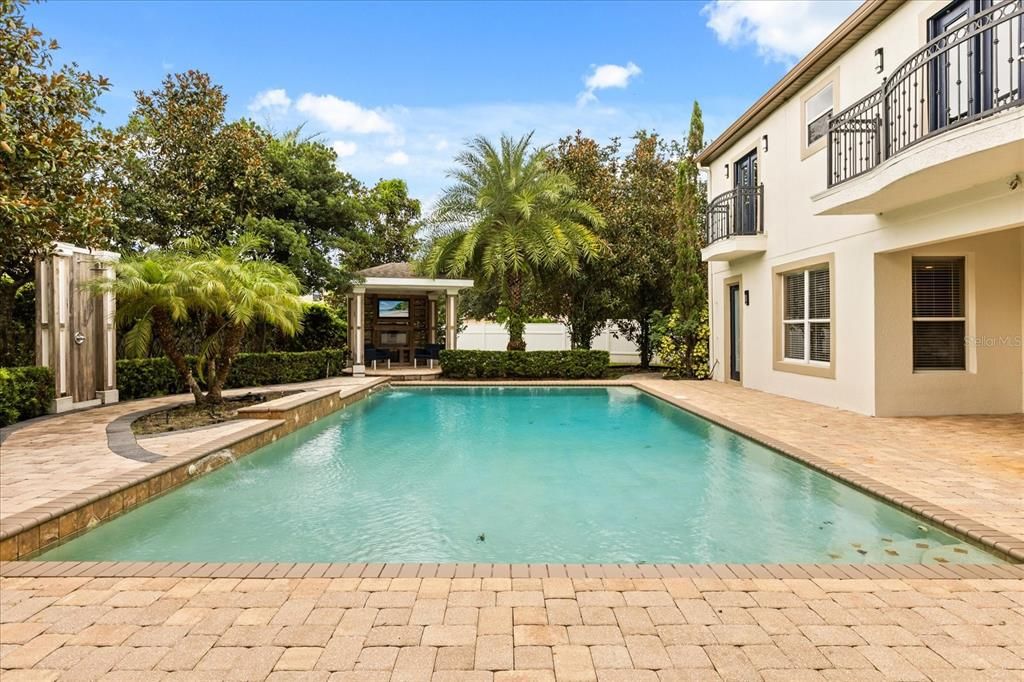Exterior, Pool
