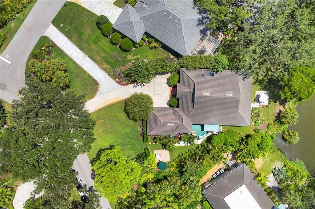 Exterior, Drone