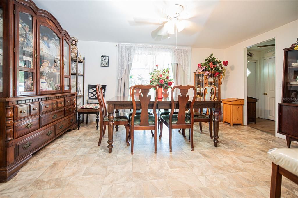 Dining room, Interior