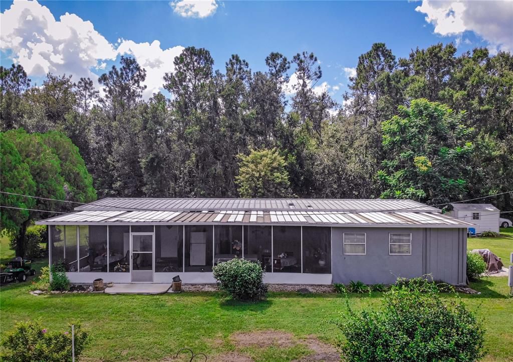 Backyard, Exterior