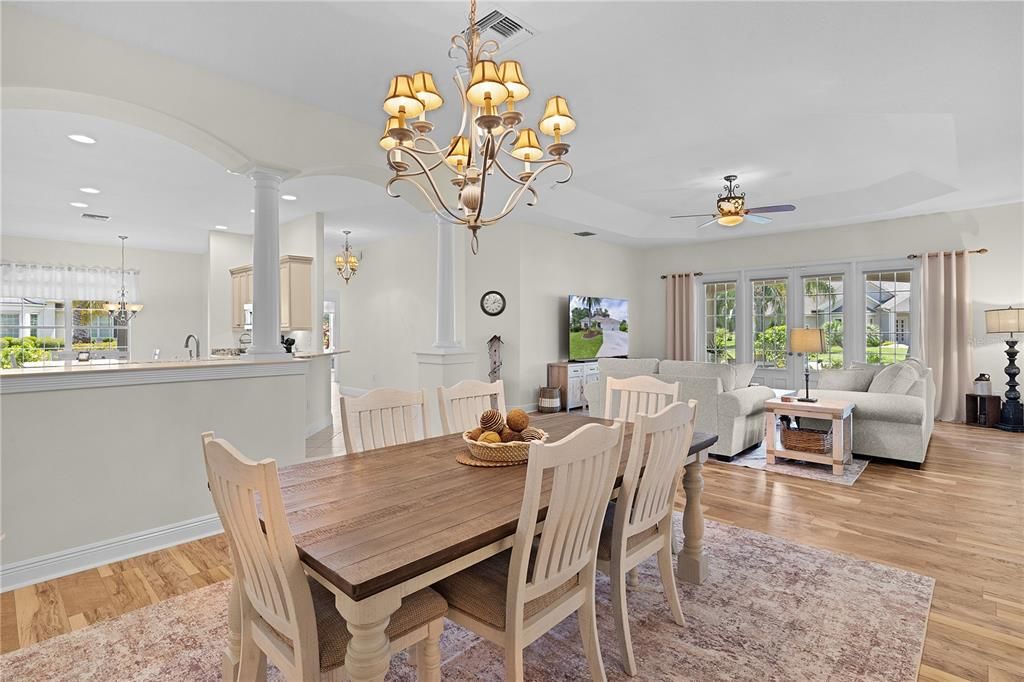 Chandelier, Dining room, Interior, Living room, Recessed Lighting, Wood Texture Flooring