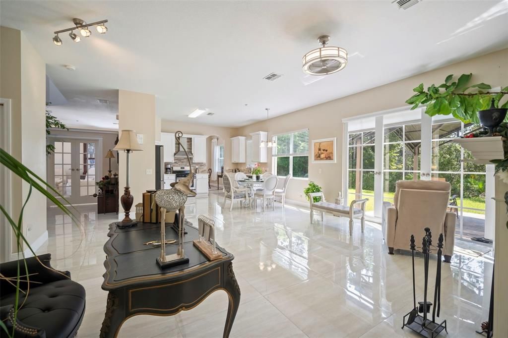 Dining room, Interior, Pendant Lights