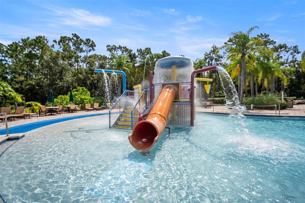 Exterior, Playground, Pool