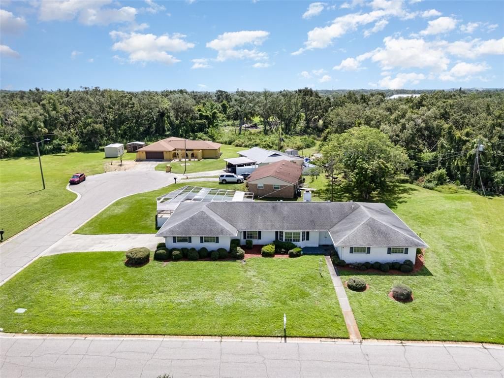 Exterior, Drone