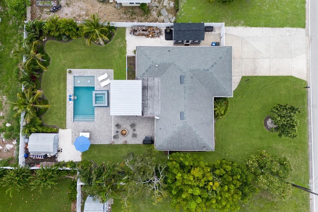 Exterior, Drone