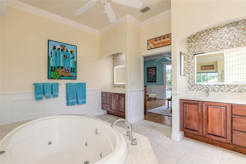 Bathroom, Interior, Wood Texture Flooring