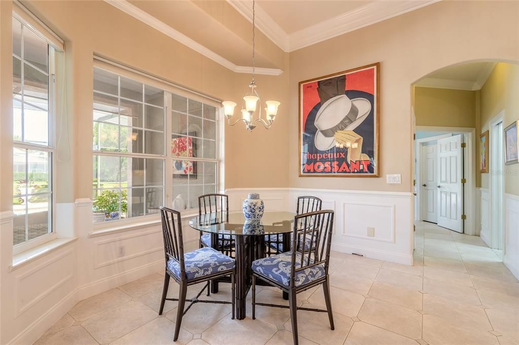 Chandelier, Dining room, Interior, Pendant Lights